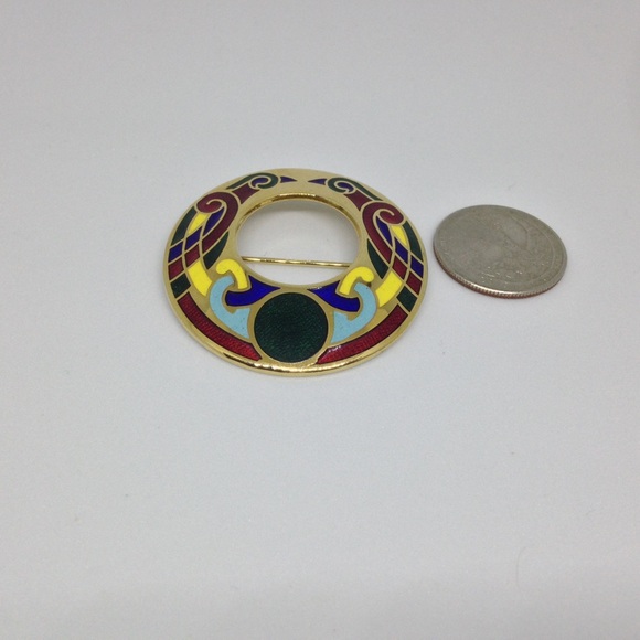 Vtg Celtic Enamel Open Circle Brooch Cloak Pin - Picture 2 of 5